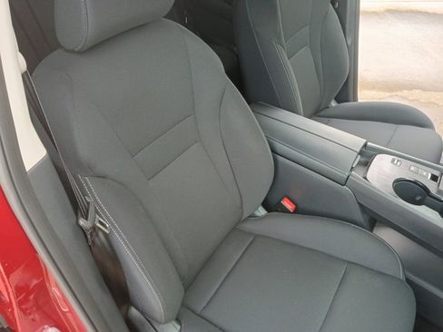 Used 2026 Nissan Rogue S FWD image 28