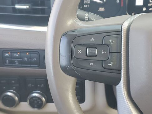 Used 2021 GMC Yukon Denali w/ Denali Premium Package image 36