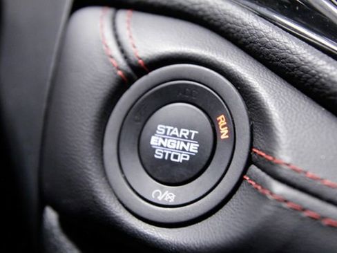 Used 2025 Dodge Durango GT image 32