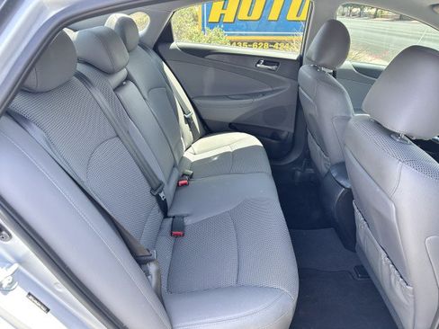 Used 2013 Hyundai Sonata SE FWD image 16