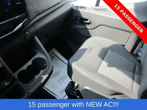 Used 2023 Ford Transit 350 XLT RWD image 18