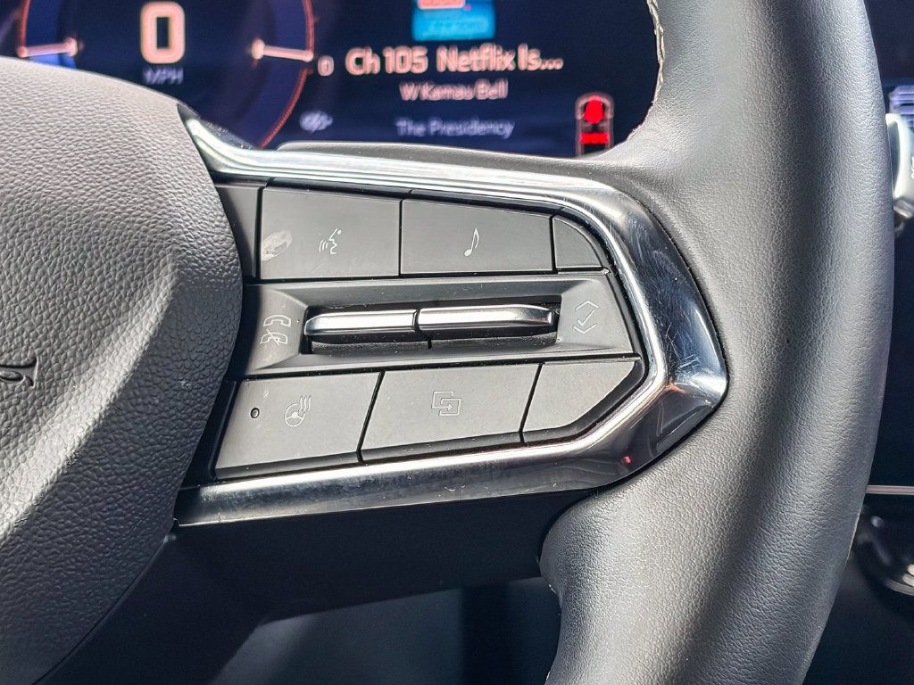Used 2024 Chevrolet Blazer EV LT AWD/4WD image 19