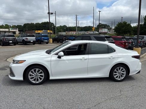 Used 2023 Toyota Camry LE FWD image 5