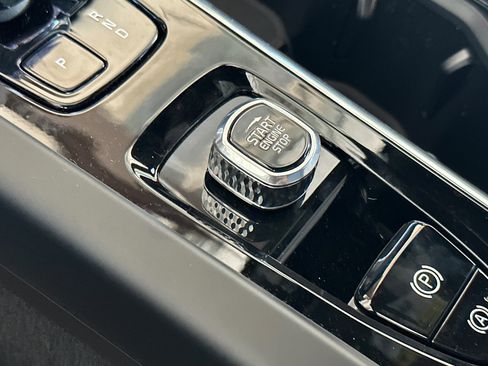 New 2026 Volvo XC60 B5 Plus w/ Climate Package image 20