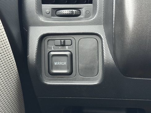 Used 2007 Honda Fit image 18