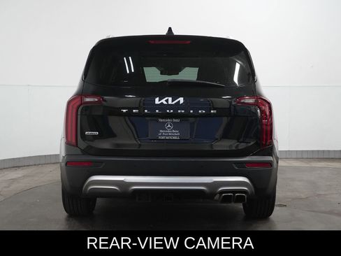 Used 2022 Kia Telluride EX w/ EX Premium Package image 8