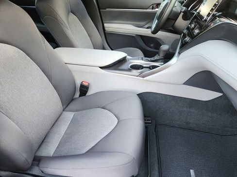 Used 2023 Toyota Camry LE image 20