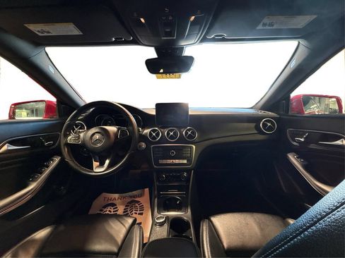 Used 2018 Mercedes-Benz CLA 250 4MATIC image 32