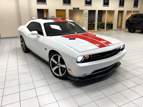 Used 2013 Dodge Challenger SRT8 w/ Harman Kardon Audio Group image 53