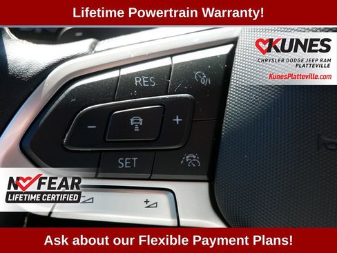 Used 2025 Volkswagen Atlas SE AWD/4WD image 29