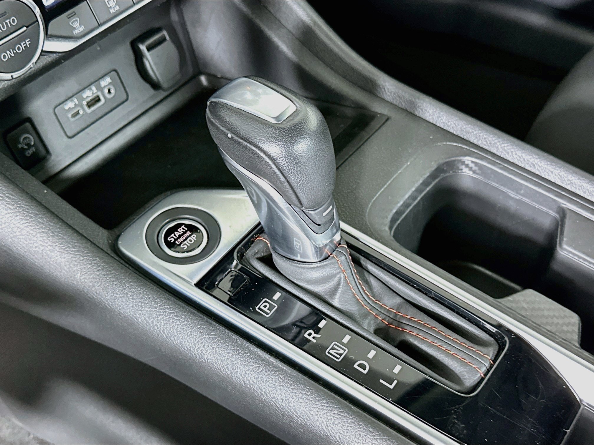 Used 2025 Nissan Sentra SR FWD image 24