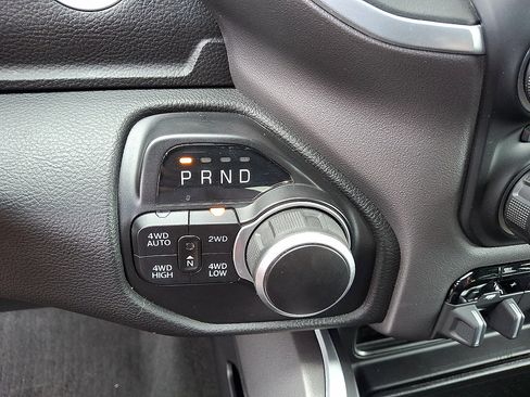 Certified 2022 RAM 1500 Big Horn AWD/4WD image 4