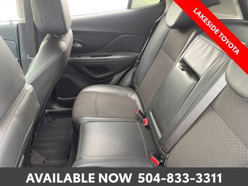 Used 2022 Buick Encore Preferred AWD/4WD image 20