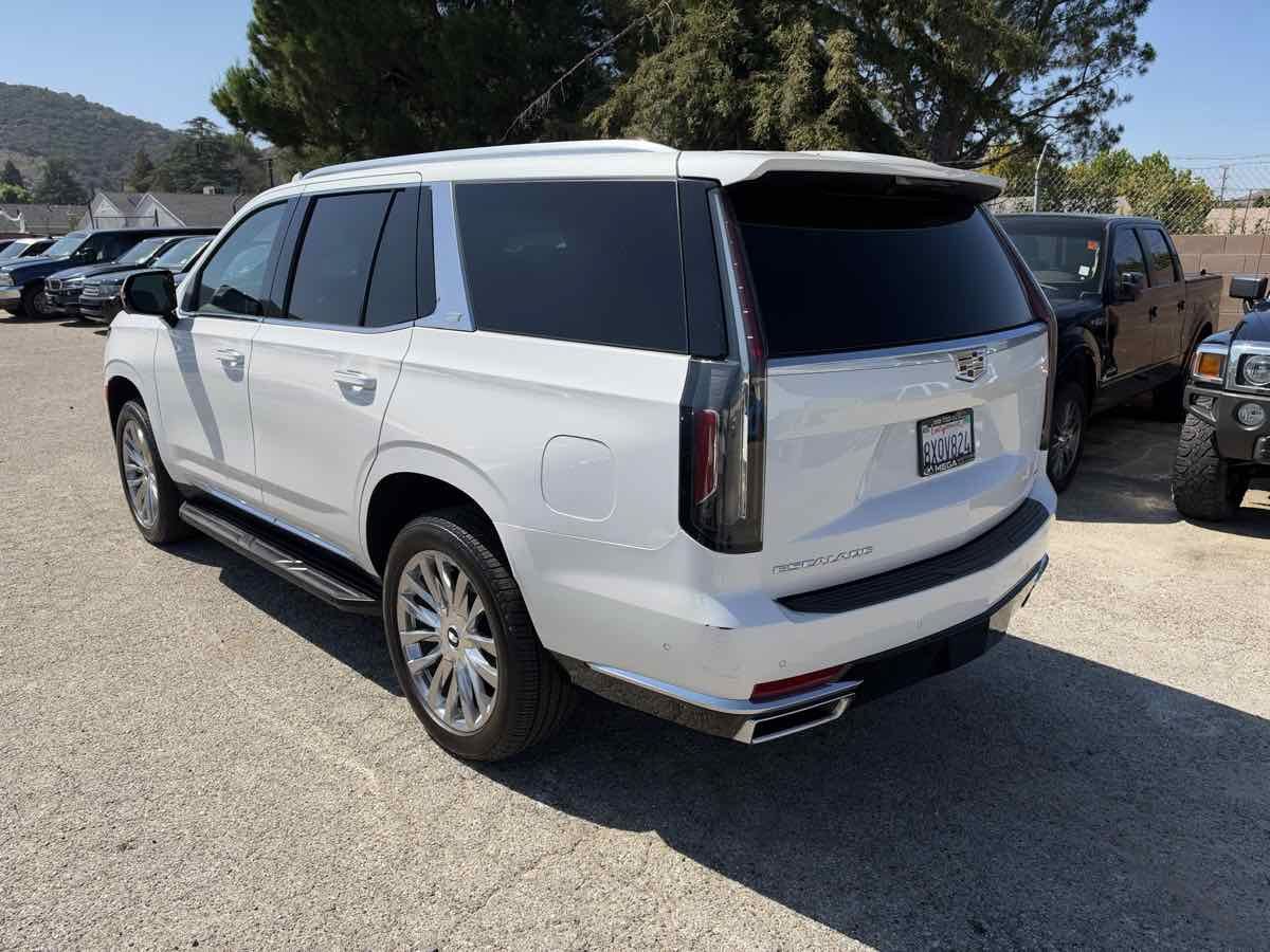 Used 2021 Cadillac Escalade Premium Luxury RWD image 5