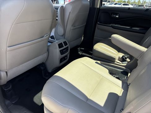Used 2020 Honda Pilot Elite image 16