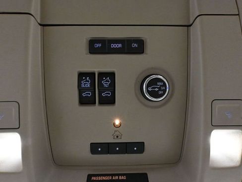 Used 2016 GMC Yukon XL SLT w/ Premium Edition image 33