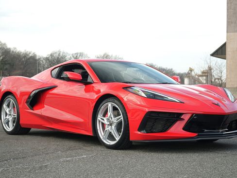 Used 2022 Chevrolet Corvette Stingray Preferred Cpe w/ 2LT image 2