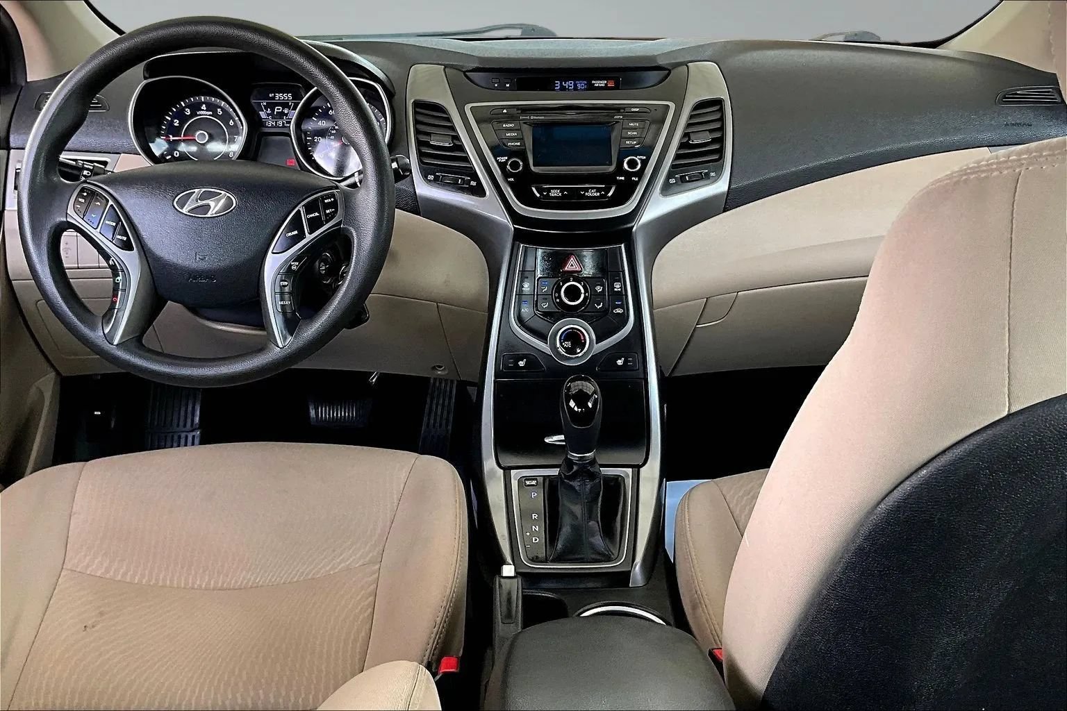 Used 2014 Hyundai Elantra SE w/ Option Group 02 FWD image 7