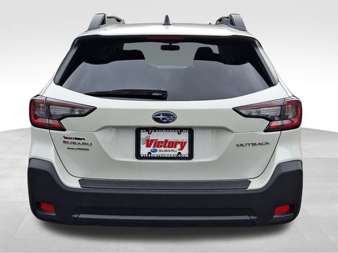Used 2025 Subaru Outback Premium AWD/4WD image 5
