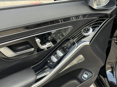 Used 2024 Mercedes-Benz Maybach S 580 4MATIC w/ Manufaktur Leather Package image 18