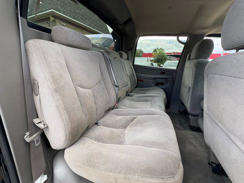 Used 2005 Chevrolet Avalanche Z71 w/ Preferred Equipment Group image 14