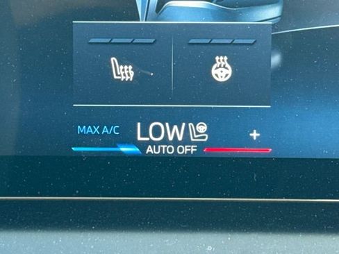 Used 2025 BMW X3 xDrive30i AWD/4WD image 34