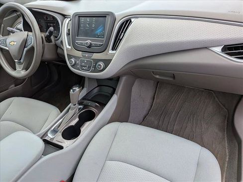 Used 2018 Chevrolet Malibu LS FWD image 20