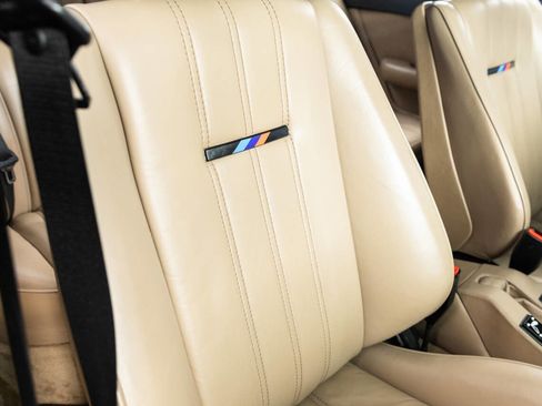 Used 1988 BMW M5 image 56