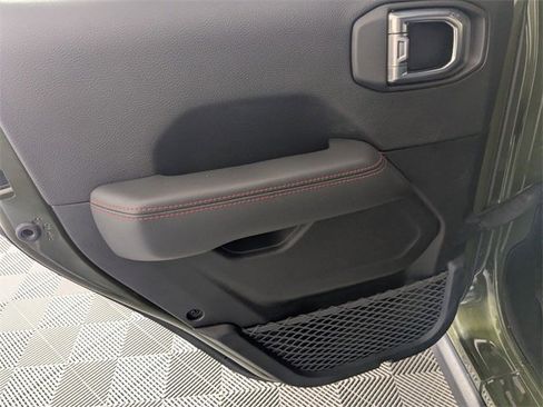 Used 2021 Jeep Wrangler Unlimited Rubicon w/ Dual Top Group image 27