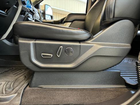 Used 2018 Ford F250 Lariat w/ Lariat Value Package AWD/4WD image 15
