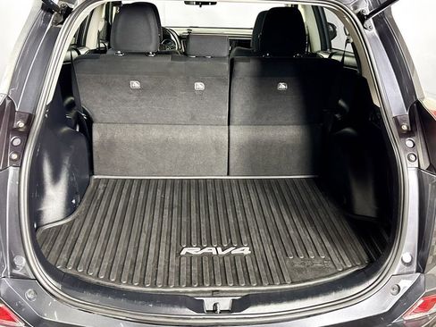 Used 2017 Toyota RAV4 XLE image 21