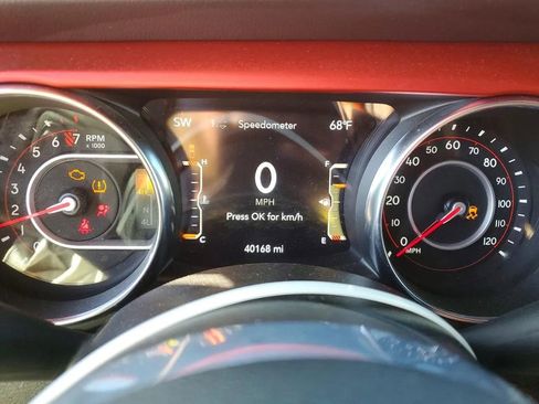 Used 2022 Jeep Gladiator Rubicon w/ Cold Weather Group AWD/4WD image 9