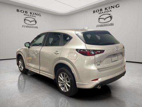 Used 2025 MAZDA CX-5 AWD 2.5 S w/ Select Package image 3