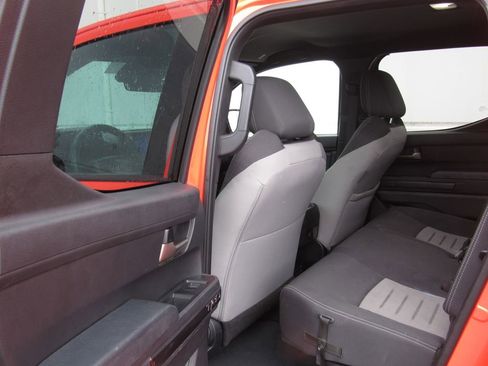 Certified 2024 Toyota Tacoma TRD Off-Road image 17