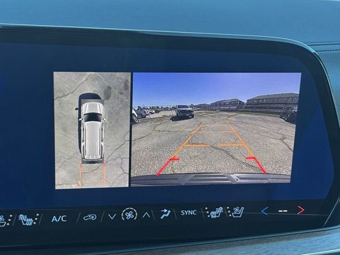 New 2026 Chevrolet Suburban High Country w/ Sun And Tow Package AWD/4WD image 19