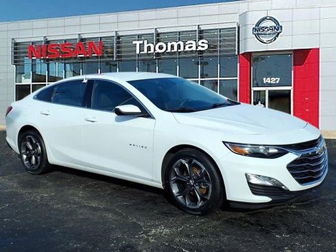 Used 2024 Chevrolet Malibu LT image 1