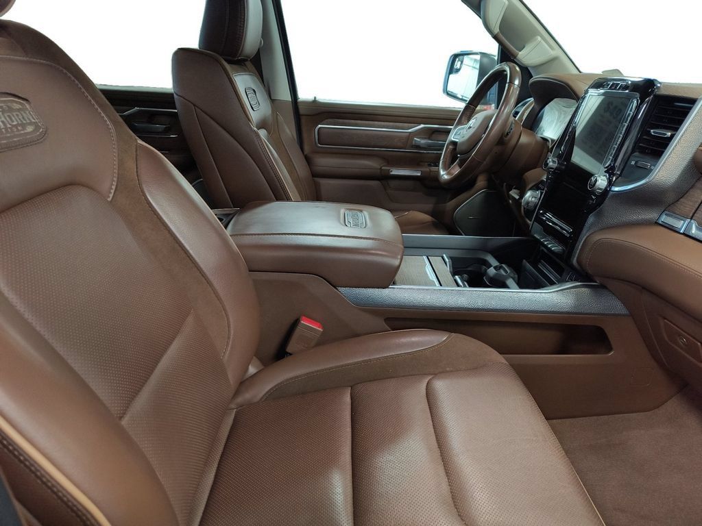 Used 2022 RAM 1500 Limited AWD/4WD image 17