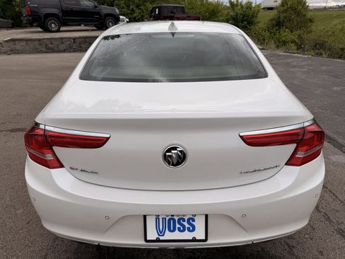 Used 2017 Buick LaCrosse Premium w/ Driver Confidence Package #2 FWD image 4