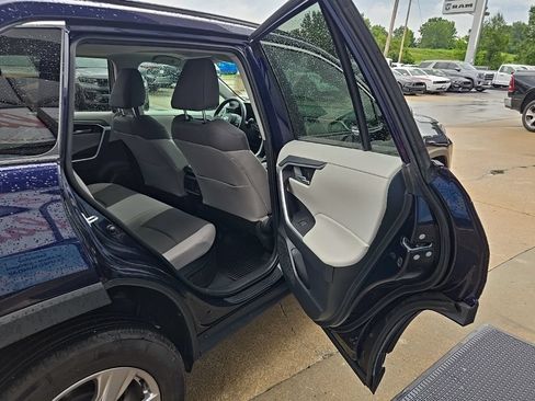 Used 2025 Toyota RAV4 XLE w/ Convenience Package AWD/4WD image 75