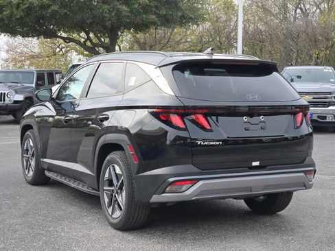 Used 2026 Hyundai Tucson SEL Plus FWD image 3