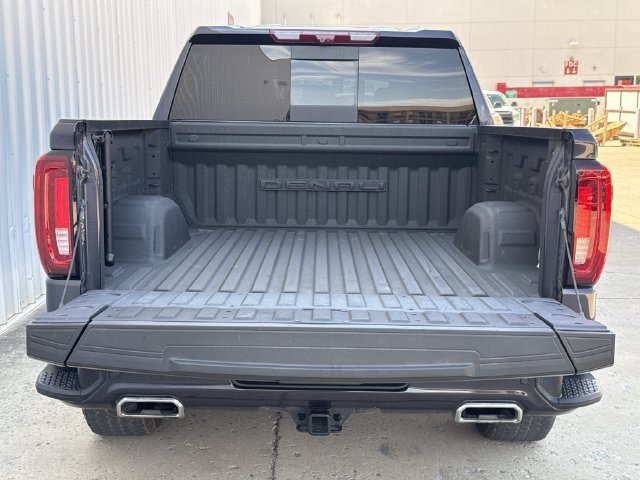 Used 2024 GMC Sierra 1500 Denali w/ Technology Package AWD/4WD image 33