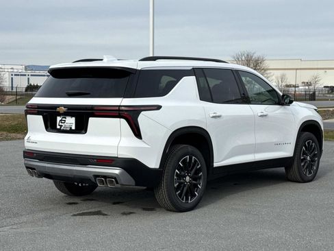 New 2026 Chevrolet Traverse LT w/ Sun and Wheel Package image 13