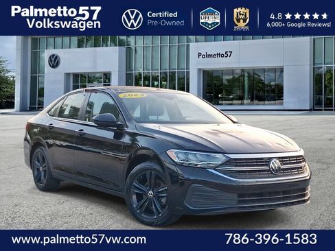 Used 2023 Volkswagen Jetta SE FWD image 1