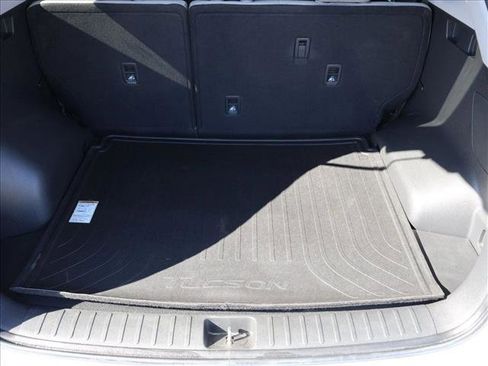 Used 2021 Hyundai Tucson SEL w/ Cargo Package AWD/4WD image 6
