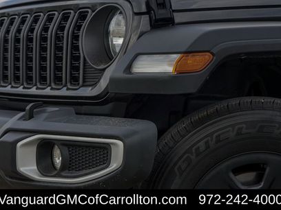 Used 2024 Jeep Gladiator Sport