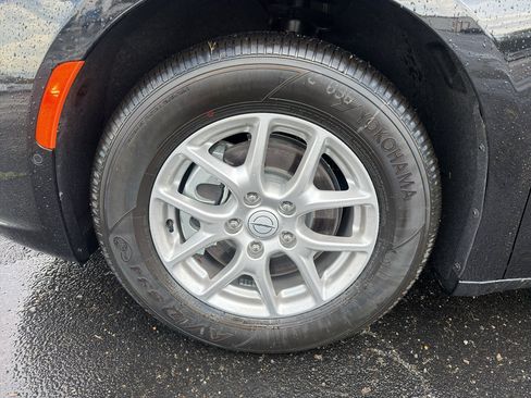 New 2026 Chrysler Pacifica Select FWD image 9