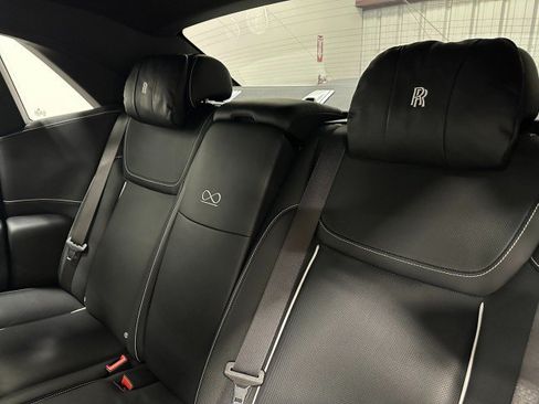 Used 2018 Rolls-Royce Ghost RWD image 30