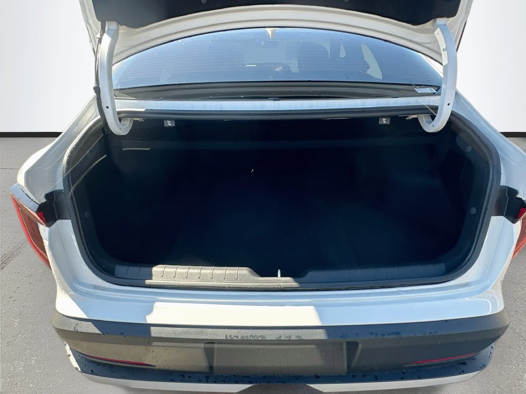 New 2026 Kia K4 FWD image 23
