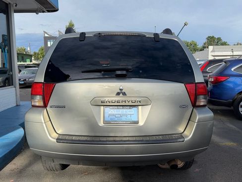 Used 2008 Mitsubishi Endeavor SE AWD/4WD image 3