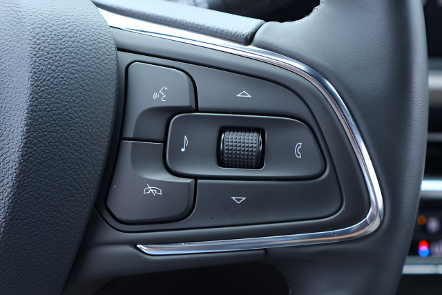 Used 2025 Buick Envista Avenir FWD image 23